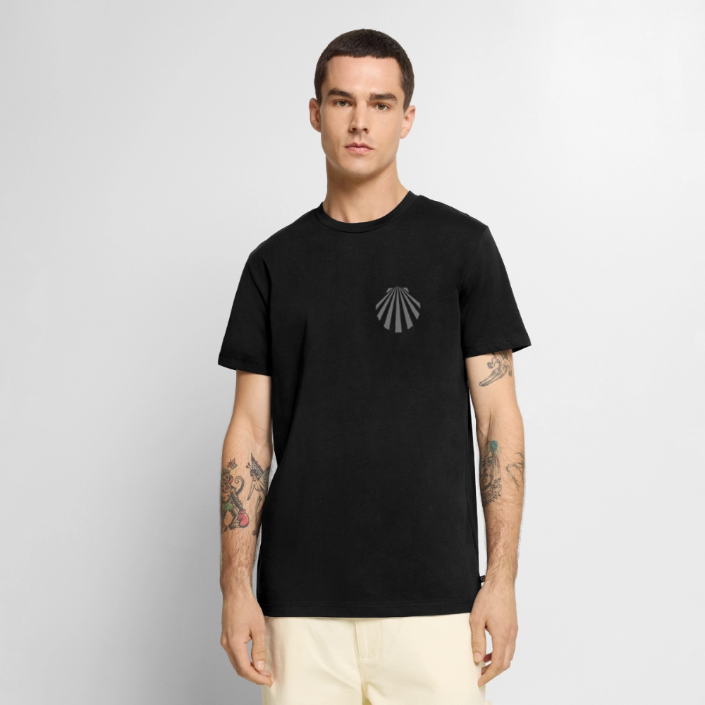 Männer Premium T-Shirt: Jakobsmuschel dark - Schwarz